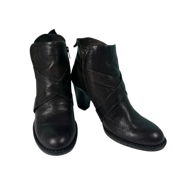 Born Shola Dark Brown Leather Heeled Ankle Boots Womens Size 8 Buckle Strap - Picture 10 of 11